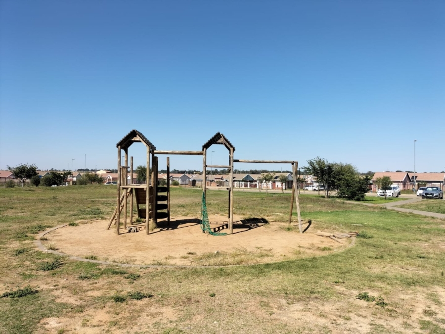 2 Bedroom Property for Sale in Raceway Free State